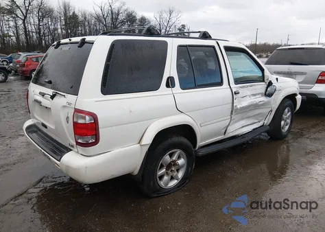 2000 Nissan Pathfinder Le/Se/Xe from USA, damaged, VIN JN8AR07YXYW435062